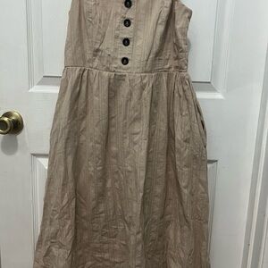 Sleeveless Beige Tie-Back Midi Dress with Button Front